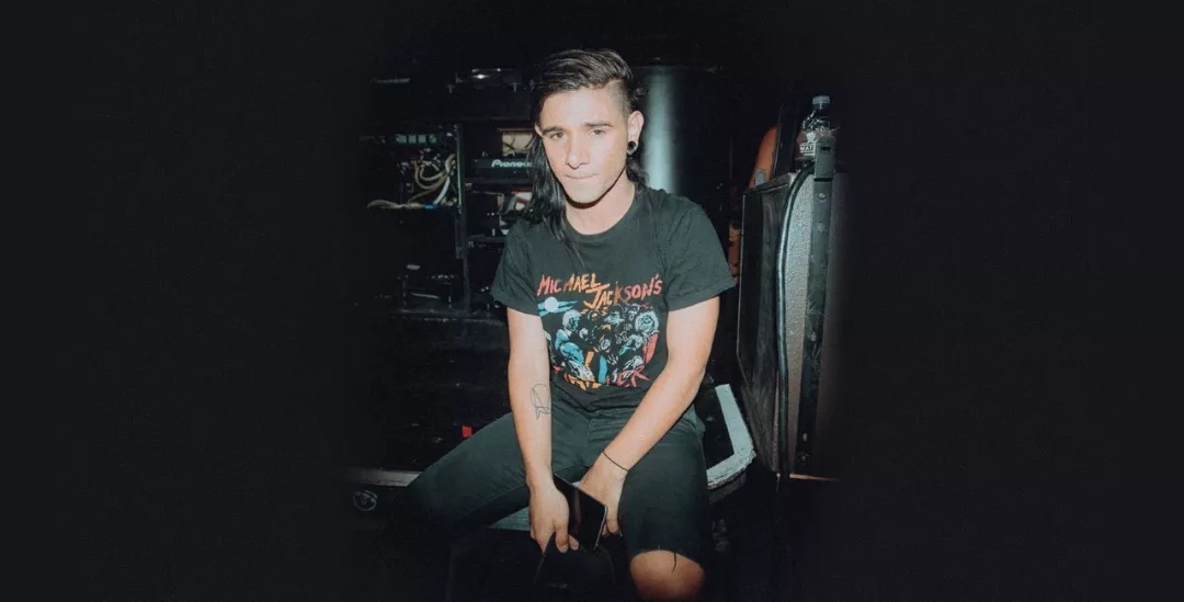 但场上影响 但场上影响