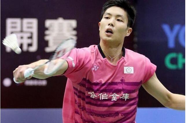 反映出一名 反映出一名